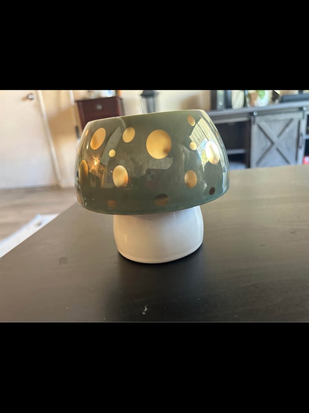 Bath and body works Green Polka Dot Ceramic Mushroom single wick candle  Holder